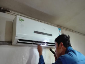 炉霍格力空调电话是多少